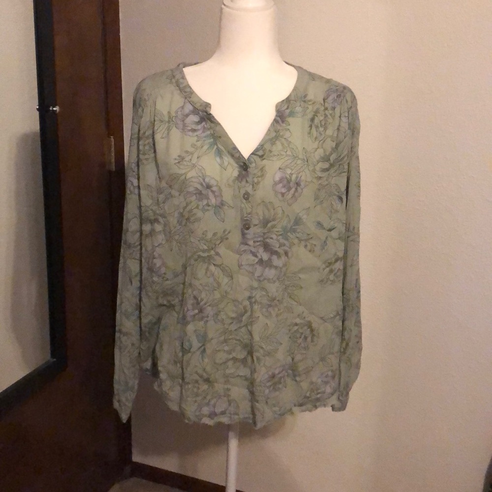 Maurices Mint green floral top size XXL